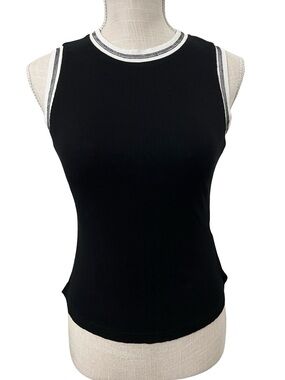 Sleeveless Black Ribbed Tank Top with Contrast Trim